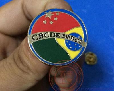 金屬企業(yè)年慶活動紀(jì)念徽章制作 北京與深圳的定制廠家指南